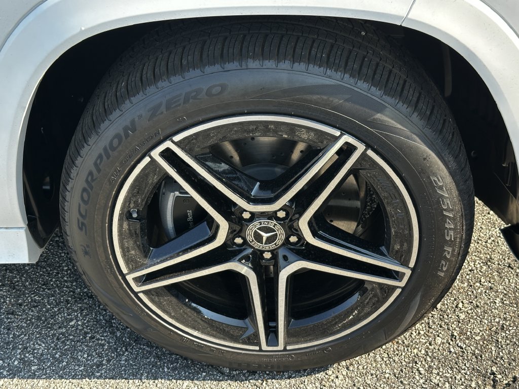 New 2026 Mercedes-Benz GLS 450 4MATIC image 14