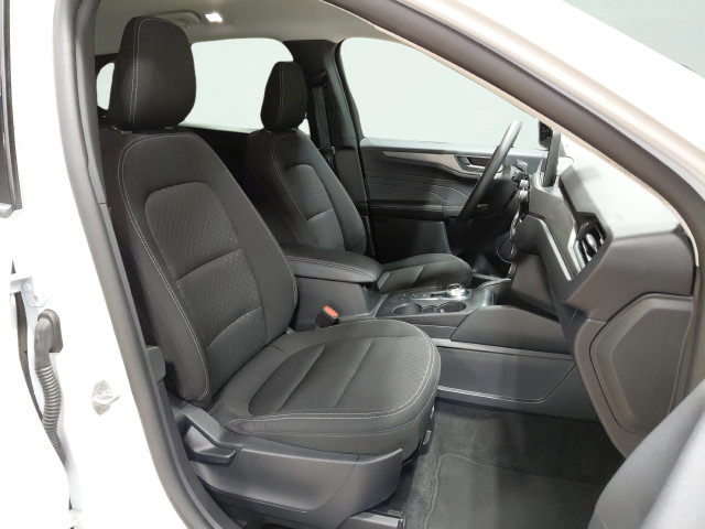 Used 2025 Ford Escape Active AWD/4WD image 13