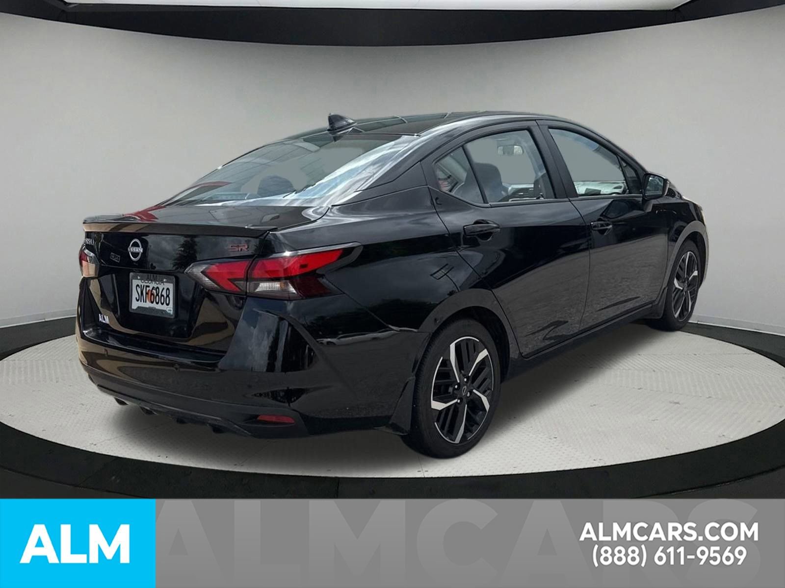 Used 2024 Nissan Versa SR w/ Trunk Package image 11