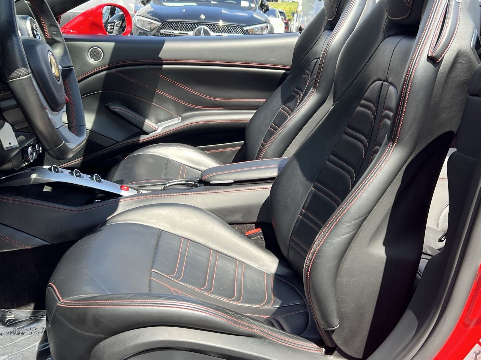 Used 2016 Ferrari California T RWD image 18