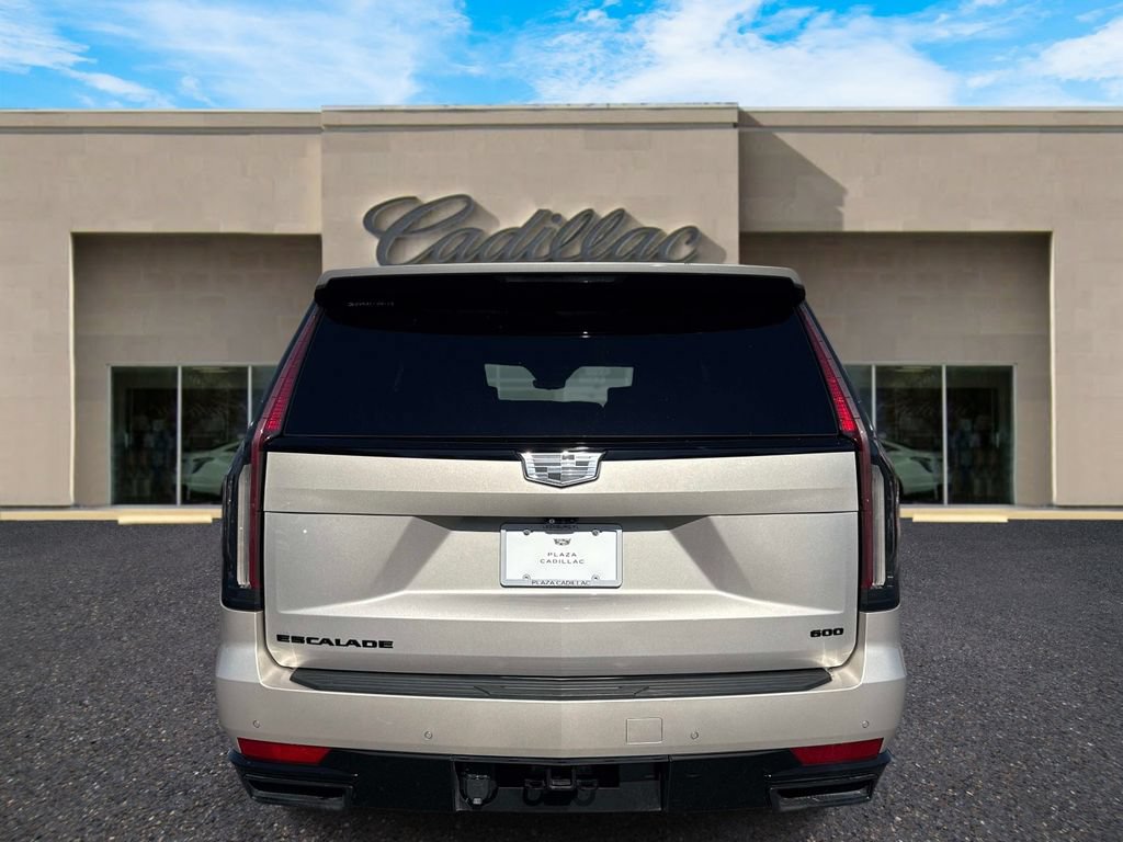 Used 2024 Cadillac Escalade ESV Sport w/ LPO, ONYX Package AWD/4WD image 4