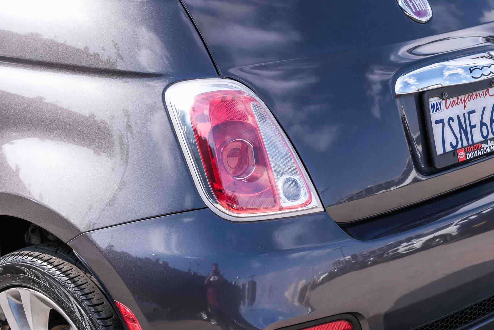 Used 2015 FIAT 500 Sport w/ Comfort/Convenience Group FWD image 7