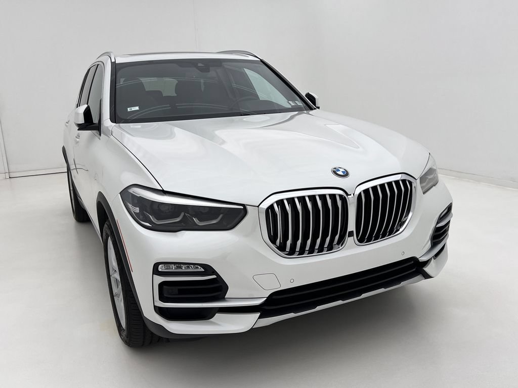 Used 2019 BMW X5 xDrive40i w/ Convenience Package AWD/4WD image 3