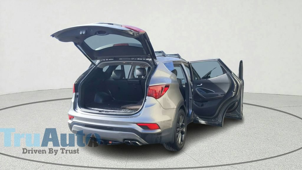 Used 2018 Hyundai Santa Fe Sport FWD image 15