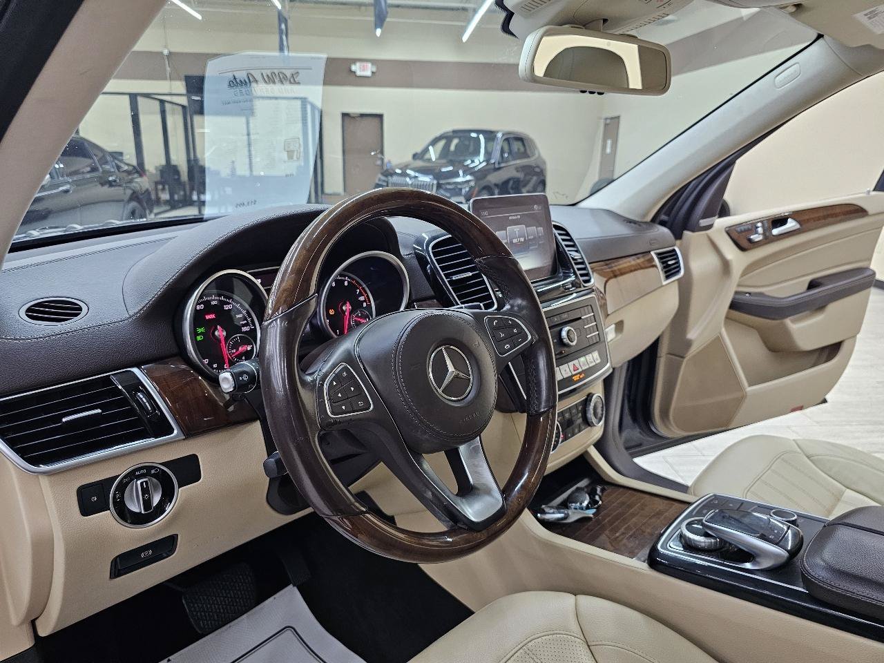 Used 2017 Mercedes-Benz GLS 450 4MATIC w/ Premium Package image 20