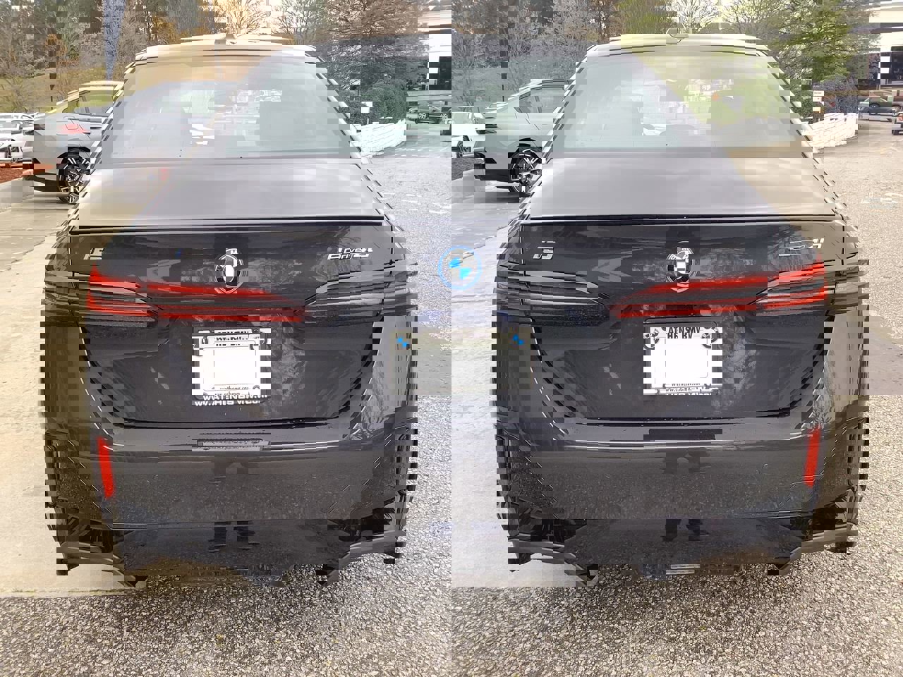 Used 2025 BMW i5 eDrive40i w/ M Sport Package image 13