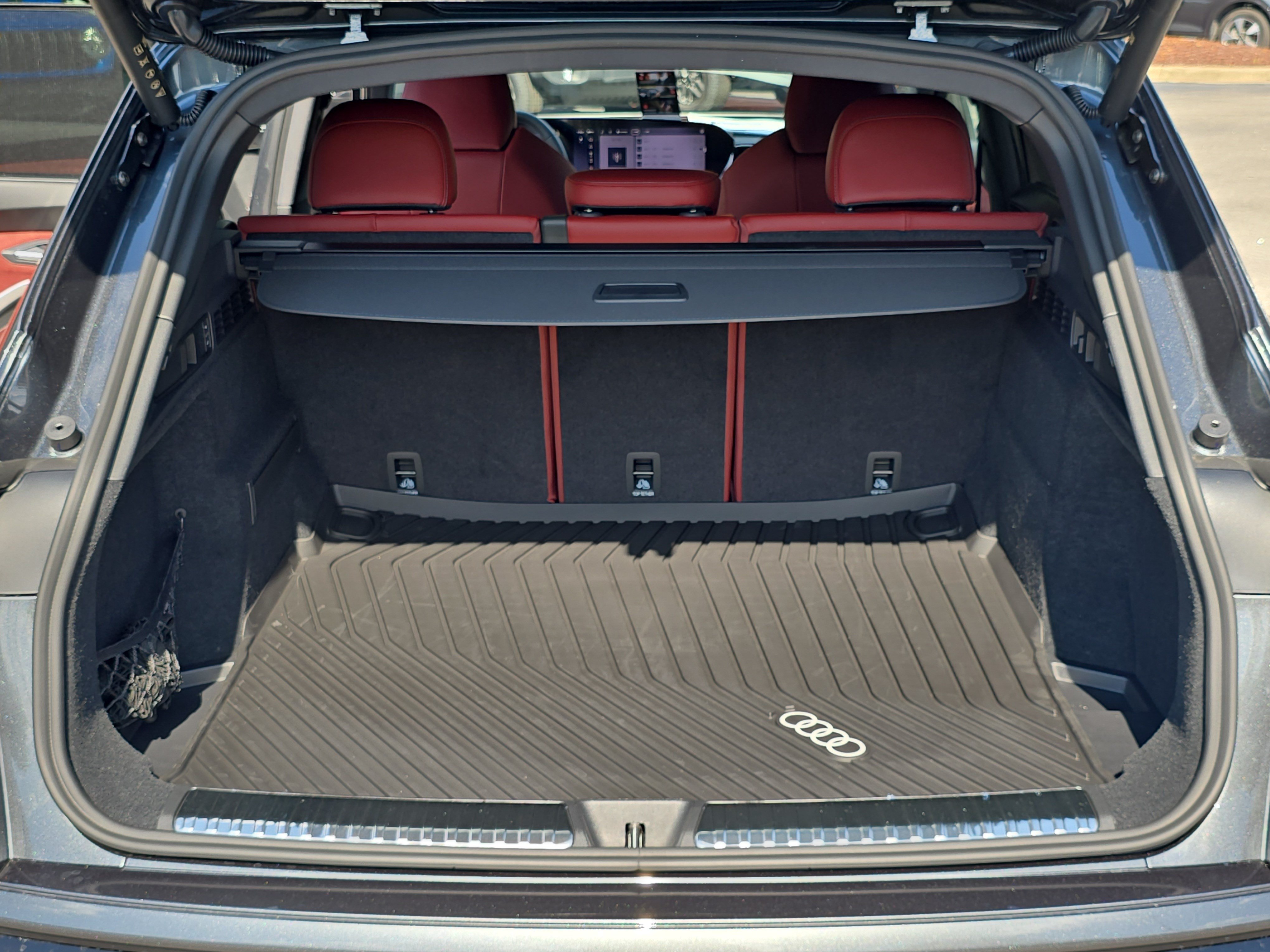 New 2026 Audi SQ5 Prestige AWD/4WD image 12