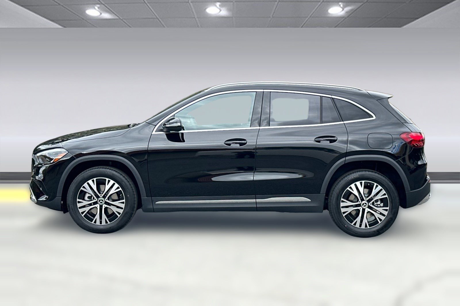 Used 2026 Mercedes-Benz GLA 250 image 2