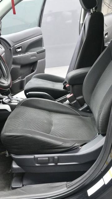 Used 2014 Mitsubishi Outlander Sport SE AWD/4WD image 16