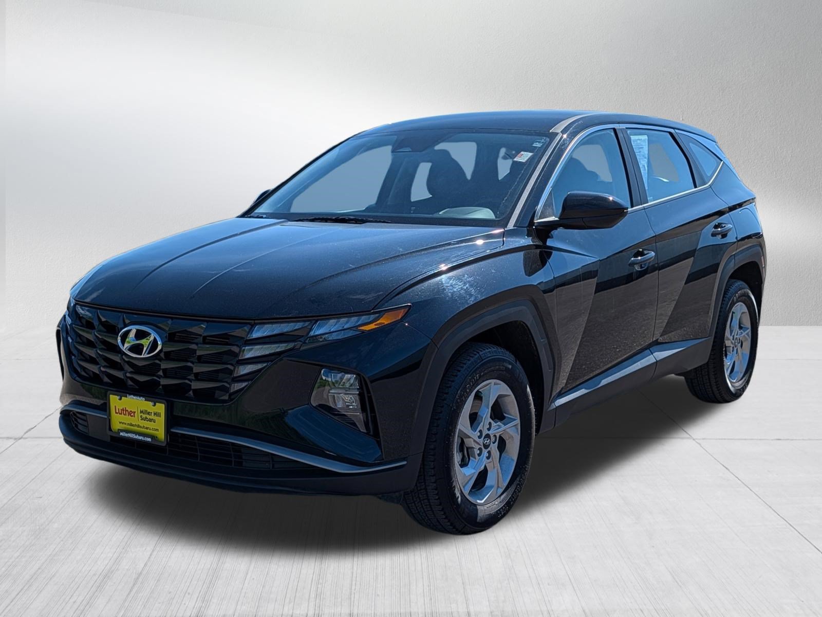 Used 2024 Hyundai Tucson SE AWD/4WD image 3