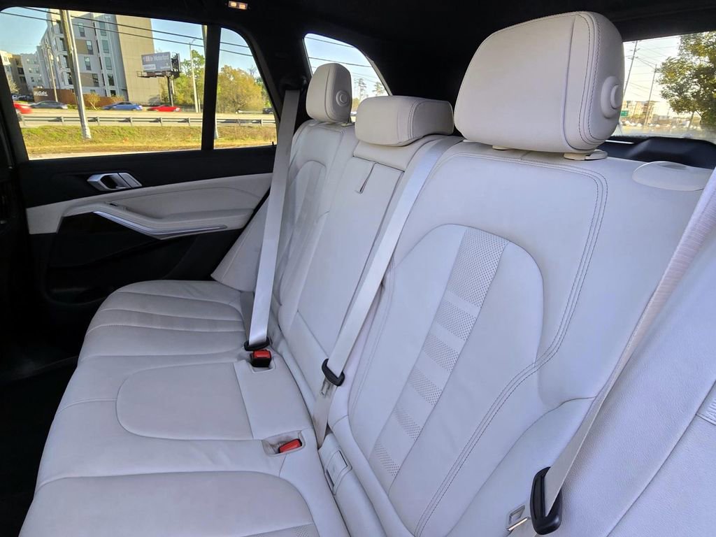 Used 2021 BMW X5 sDrive40i w/ Premium Package 3 image 31