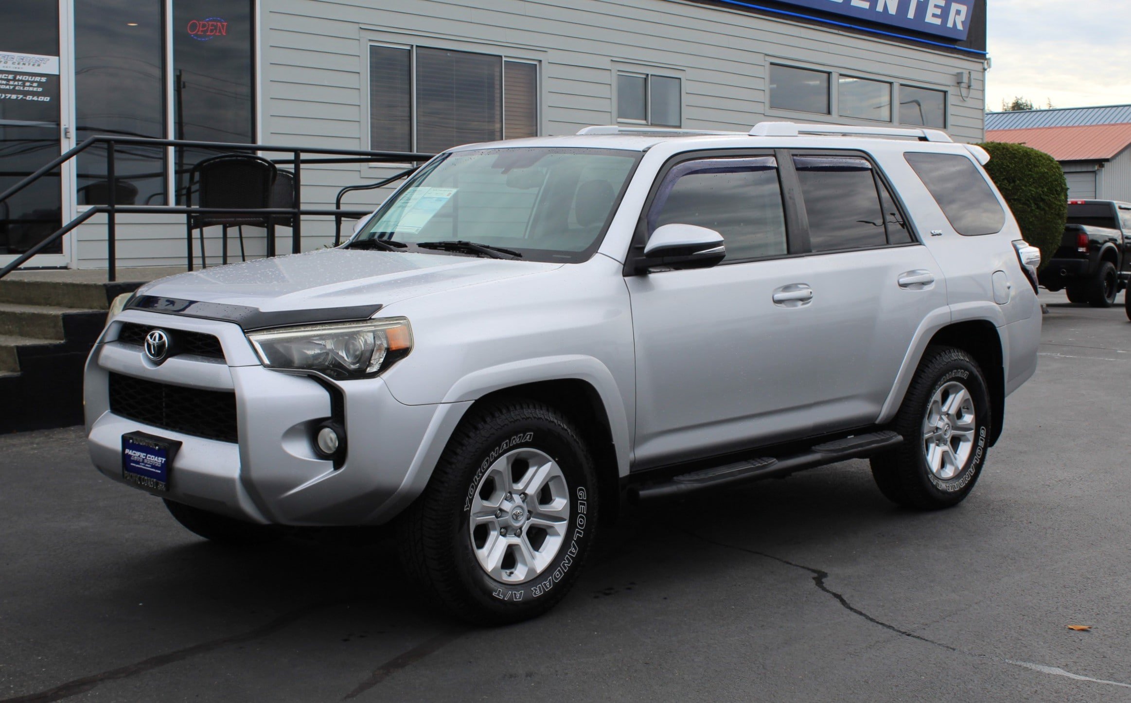 Used 2014 Toyota 4Runner SR5 Premium RWD image 2