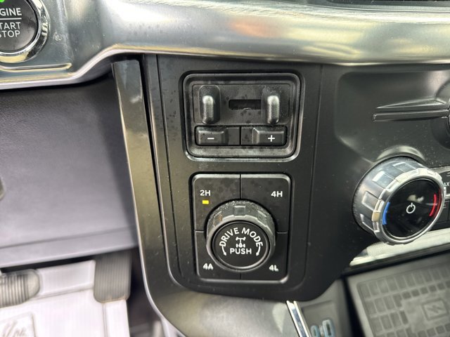 Used 2022 Ford F150 Lariat w/ Equipment Group 502A High image 29