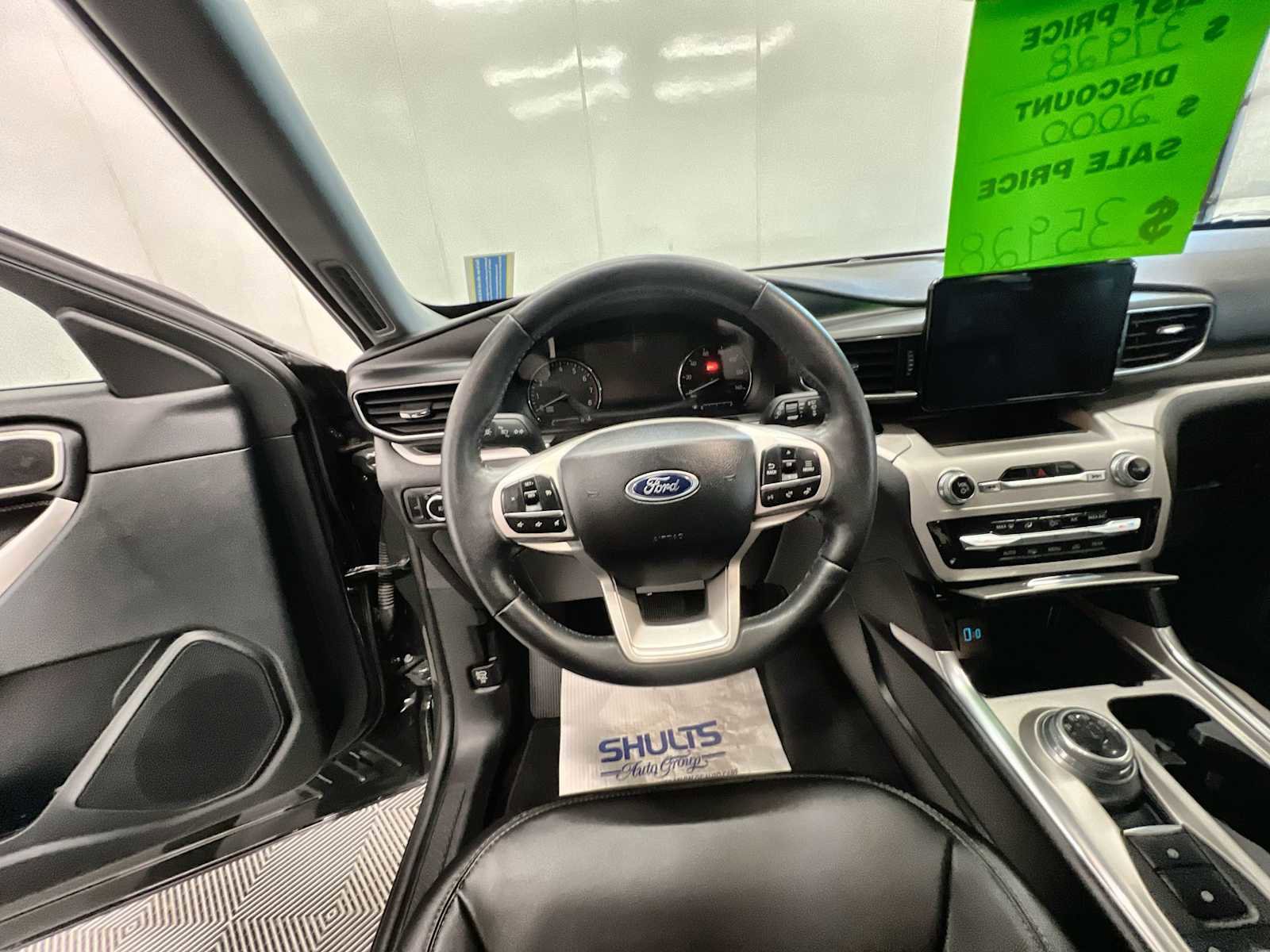 Used 2023 Ford Explorer XLT w/ Equipment Group 202A image 11