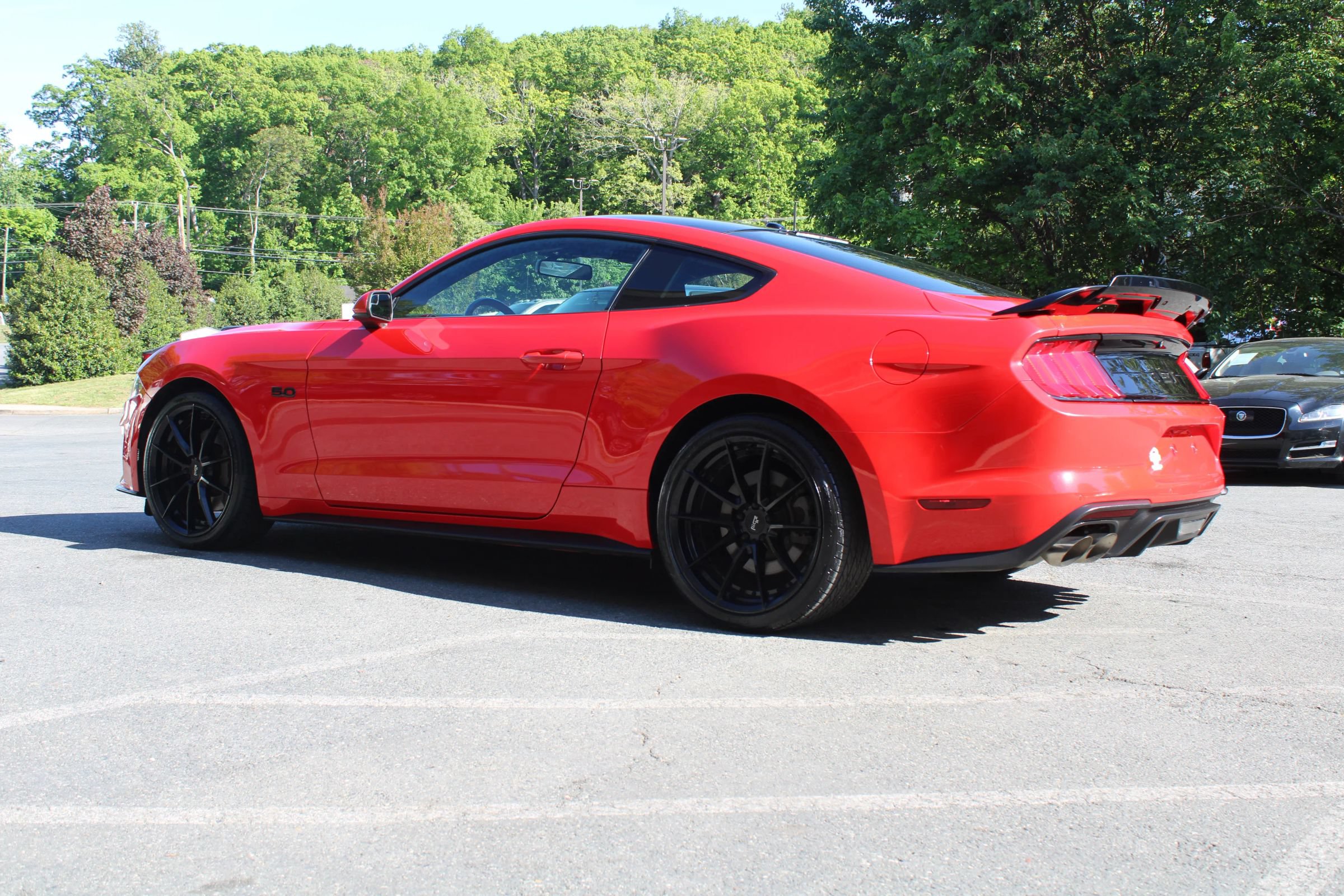 Used 2019 Ford Mustang GT w/ Black Accent Package RWD image 4