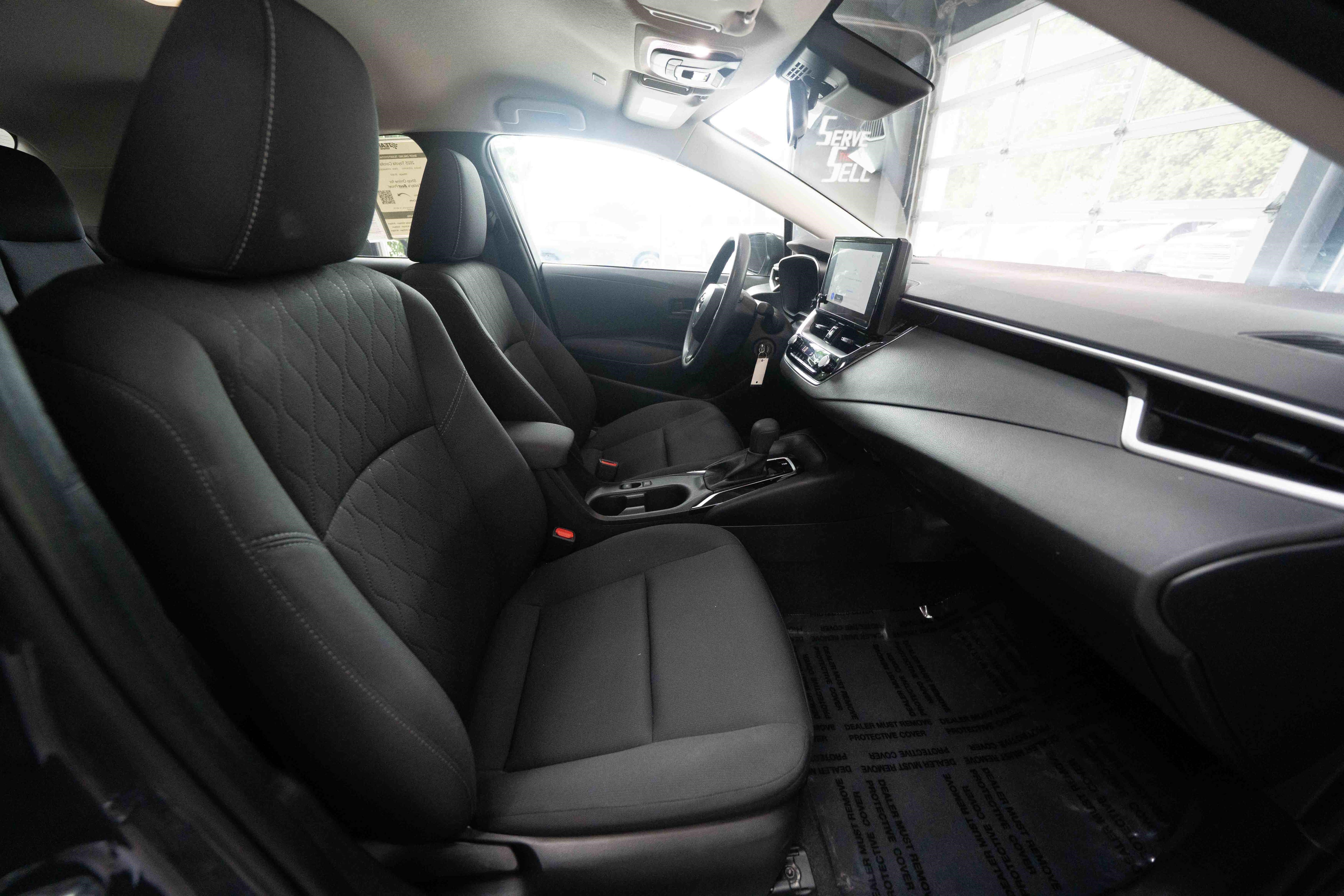 Used 2025 Toyota Corolla LE FWD image 26