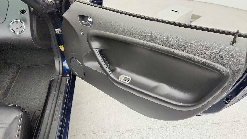 Used 2008 Pontiac Solstice Convertible w/ Premium Package image 22