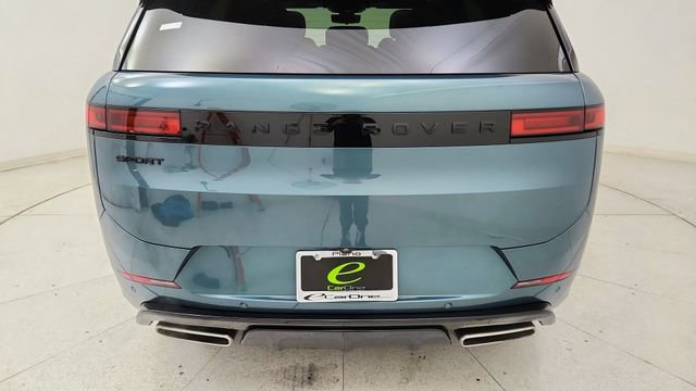 Used 2024 Land Rover Range Rover Sport Dynamic SE image 11