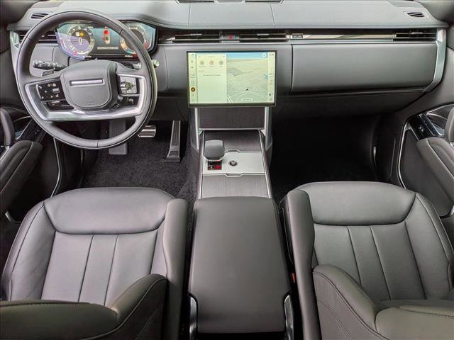 New 2026 Land Rover Range Rover Long Wheelbase SE AWD/4WD image 14