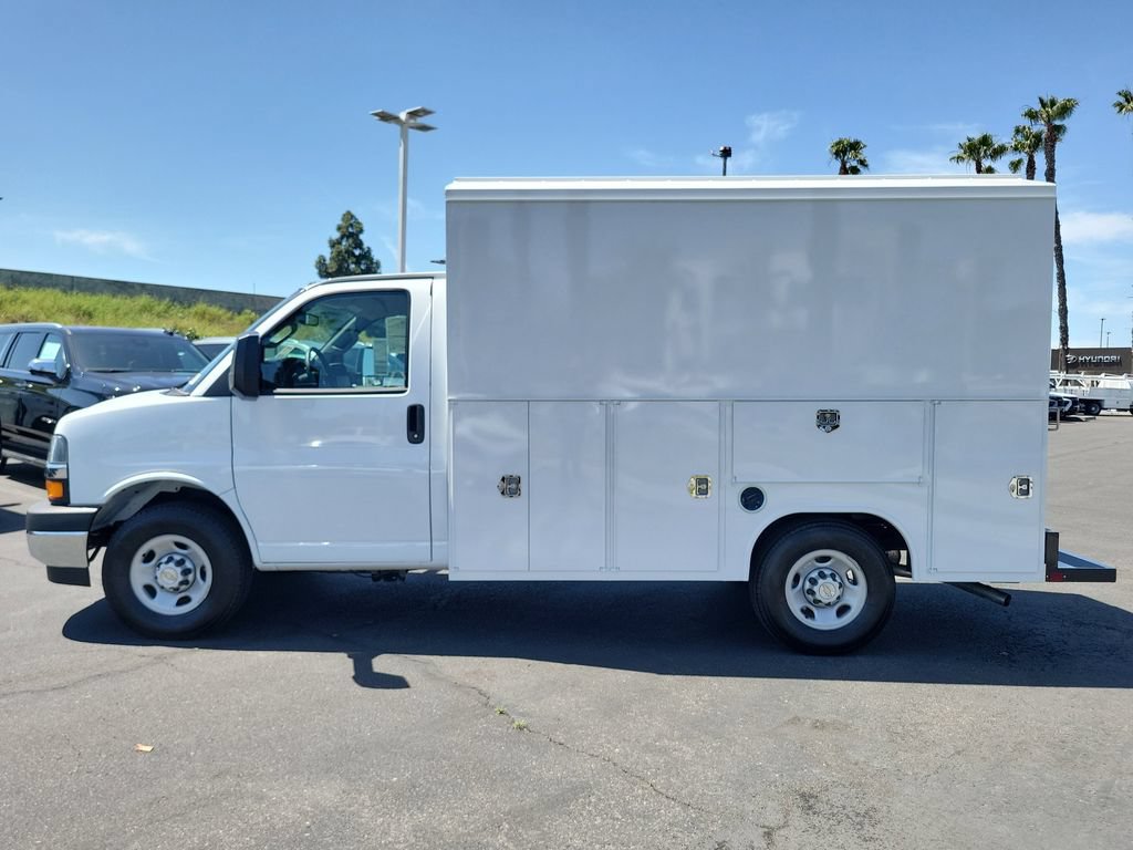 New 2026 Chevrolet Express 3500 w/ Power Convenience Package RWD image 27