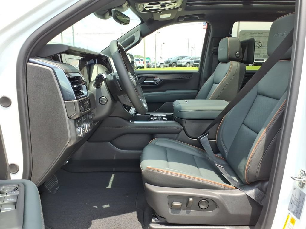 New 2026 GMC Yukon AT4 w/ AT4 Premium Plus Package AWD/4WD image 11