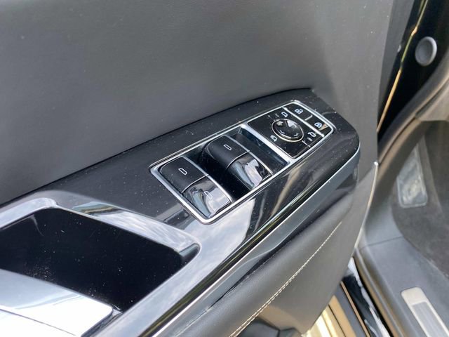 Used 2026 Cadillac Escalade Platinum Sport AWD/4WD image 15