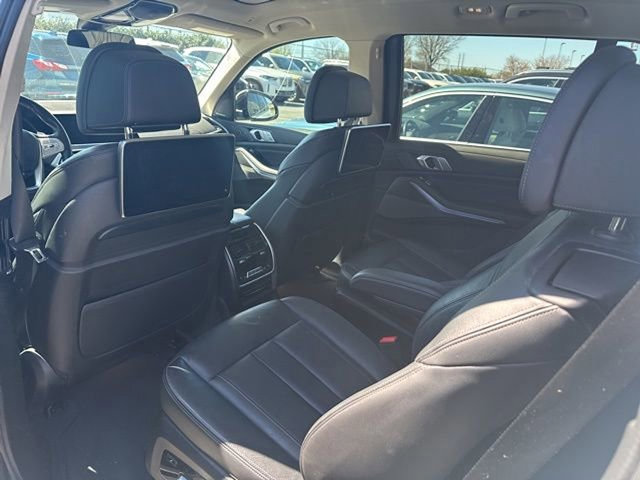 Used 2020 BMW X7 xDrive40i w/ Executive Package image 17