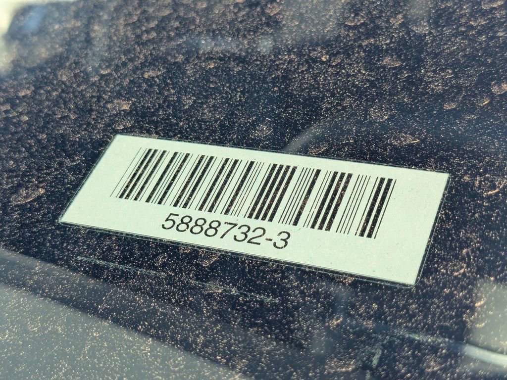 Used 2025 Kia Telluride S image 31