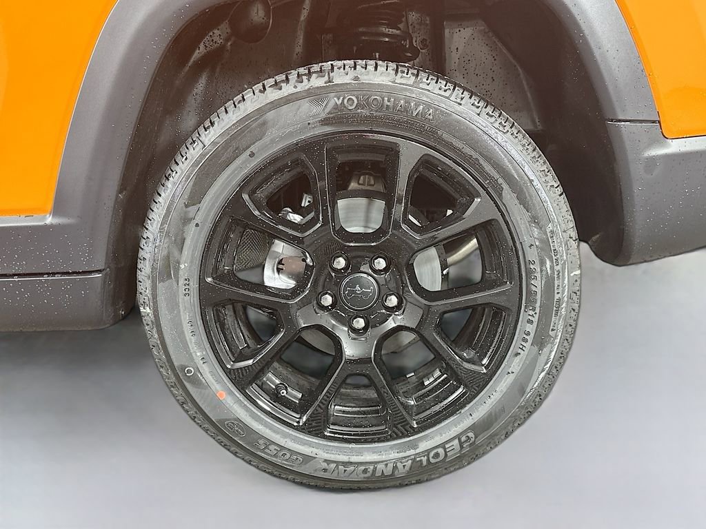 New 2026 Jeep Compass Latitude image 17