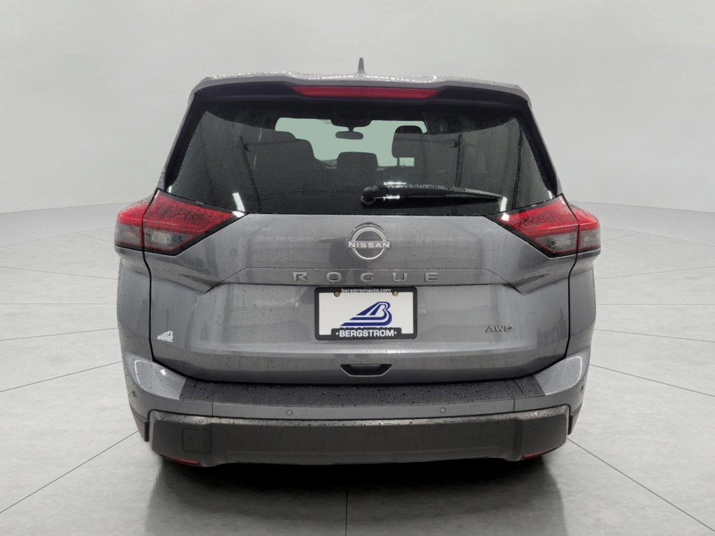 Used 2025 Nissan Rogue SV AWD/4WD image 25