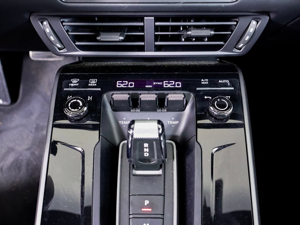 Certified 2026 Porsche 911 Carrera RWD image 20