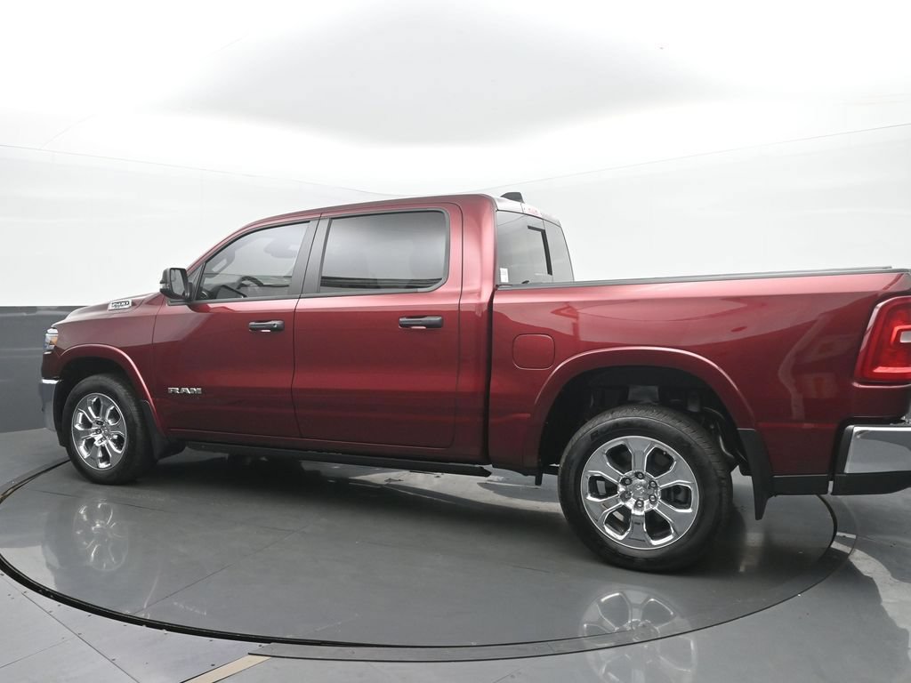 Used 2025 RAM 1500 Big Horn AWD/4WD image 3