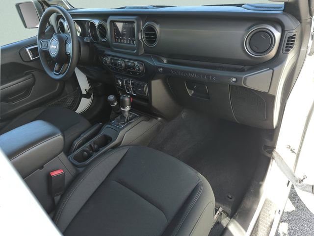 Used 2023 Jeep Wrangler Unlimited w/ Convenience Group image 17