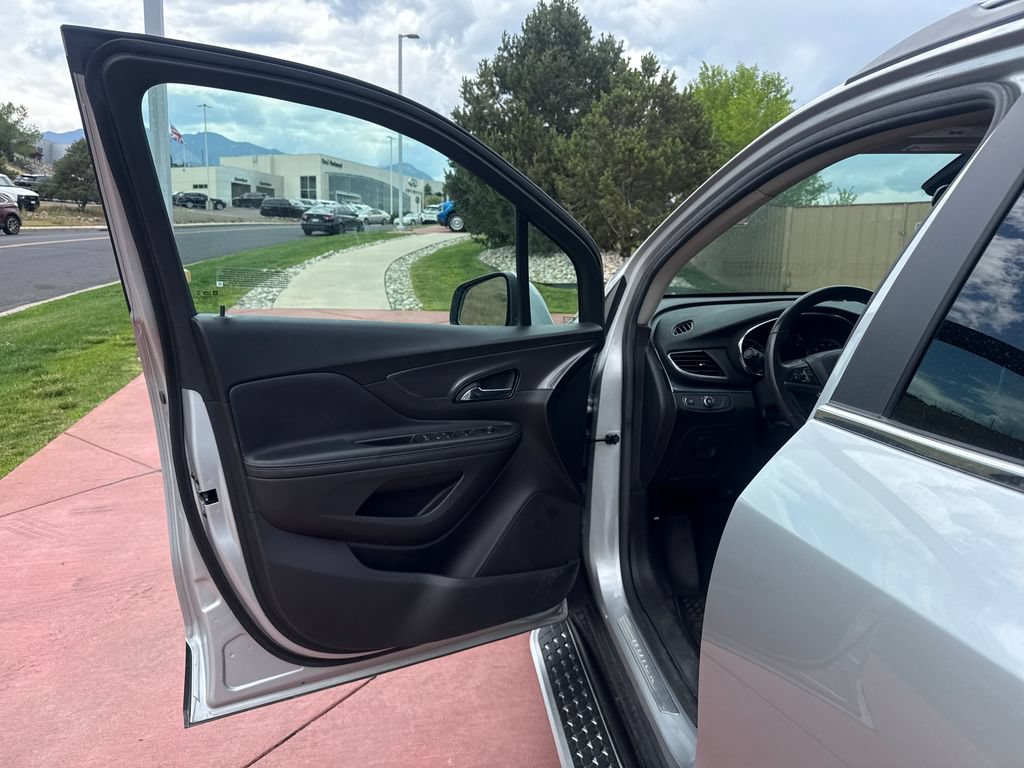 Used 2022 Buick Encore Preferred w/ Safety Package II AWD/4WD image 12