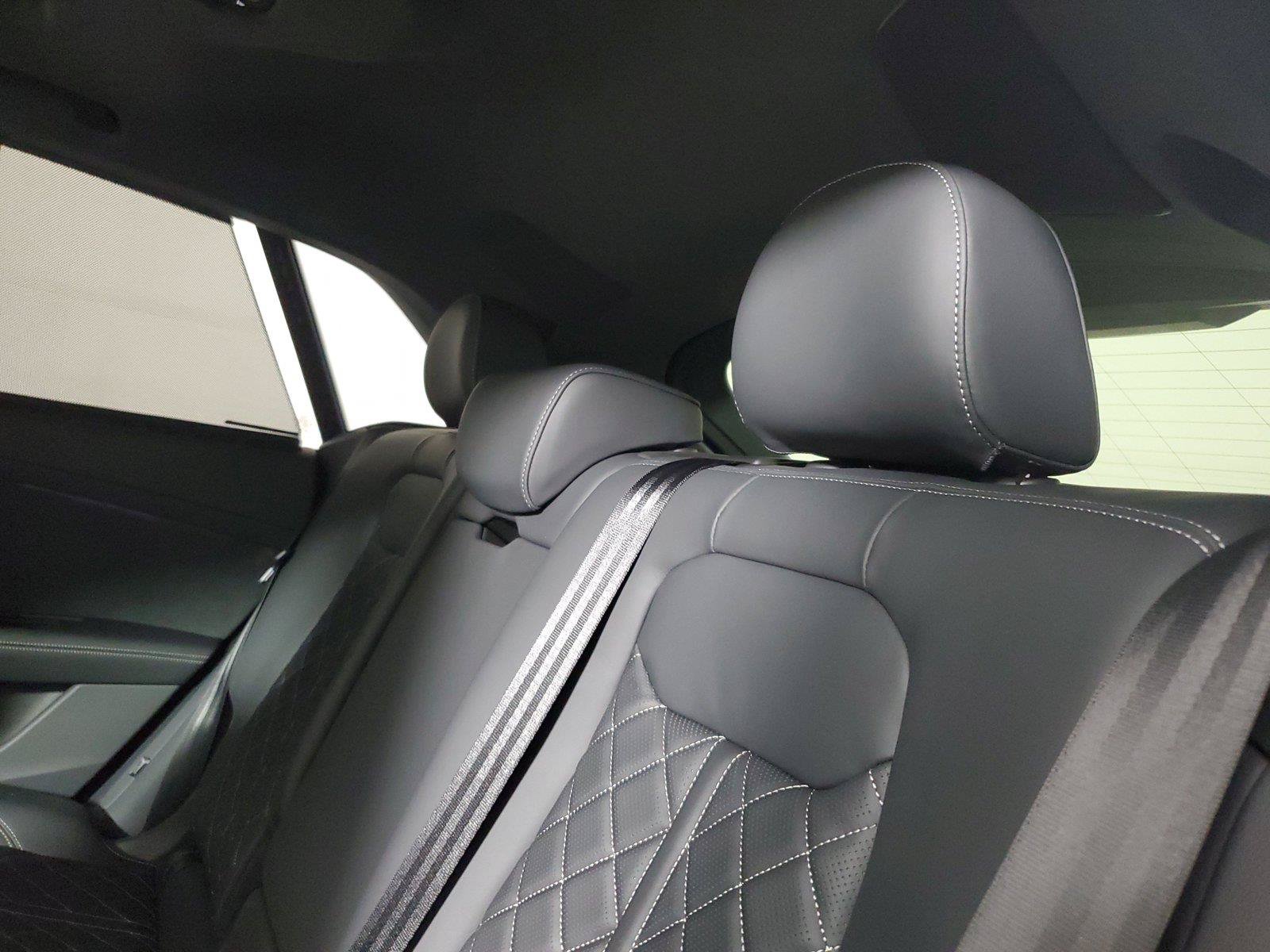 New 2026 Audi SQ8 Prestige AWD/4WD image 12
