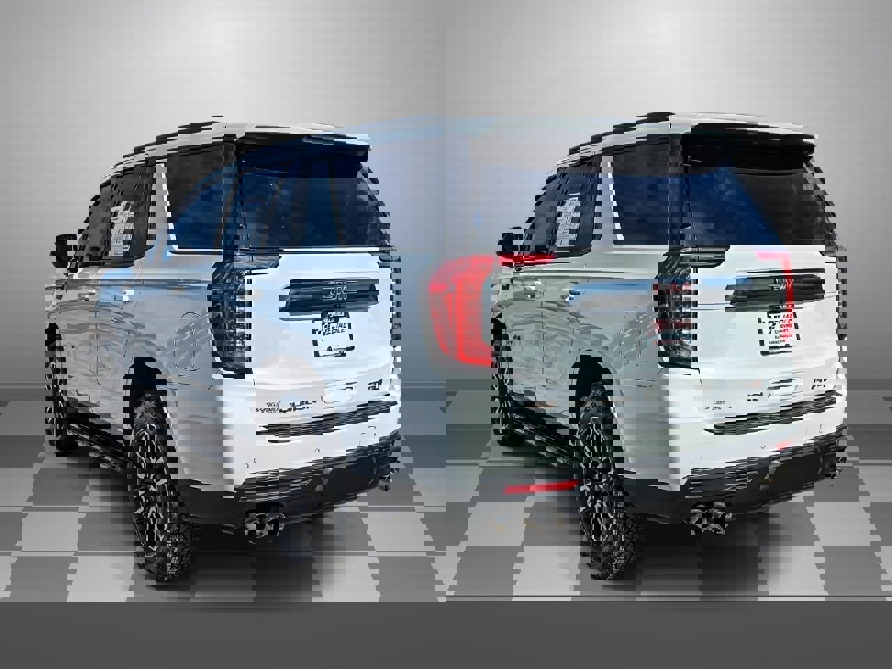 Used 2022 GMC Yukon AT4 w/ Max Trailering Package image 4