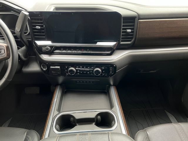 Used 2024 Chevrolet Silverado 3500 High Country w/ High Country Premium Package image 11