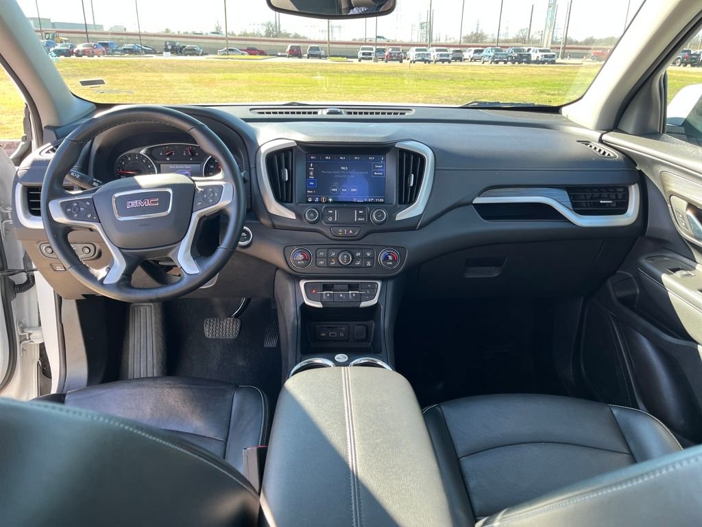 Used 2023 GMC Terrain SLT image 15