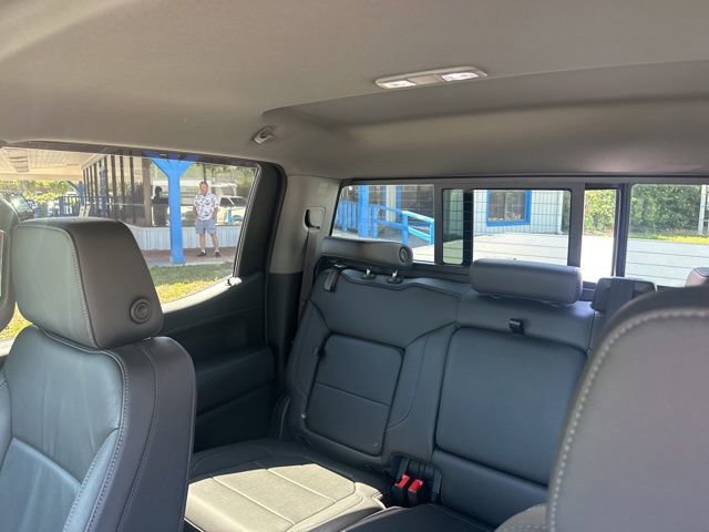 Used 2022 Chevrolet Silverado 1500 LT w/ Leather Package RWD image 15