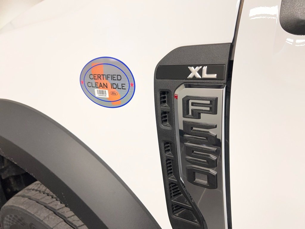 New 2026 Ford F550 4x4 Regular Cab Super Duty image 31