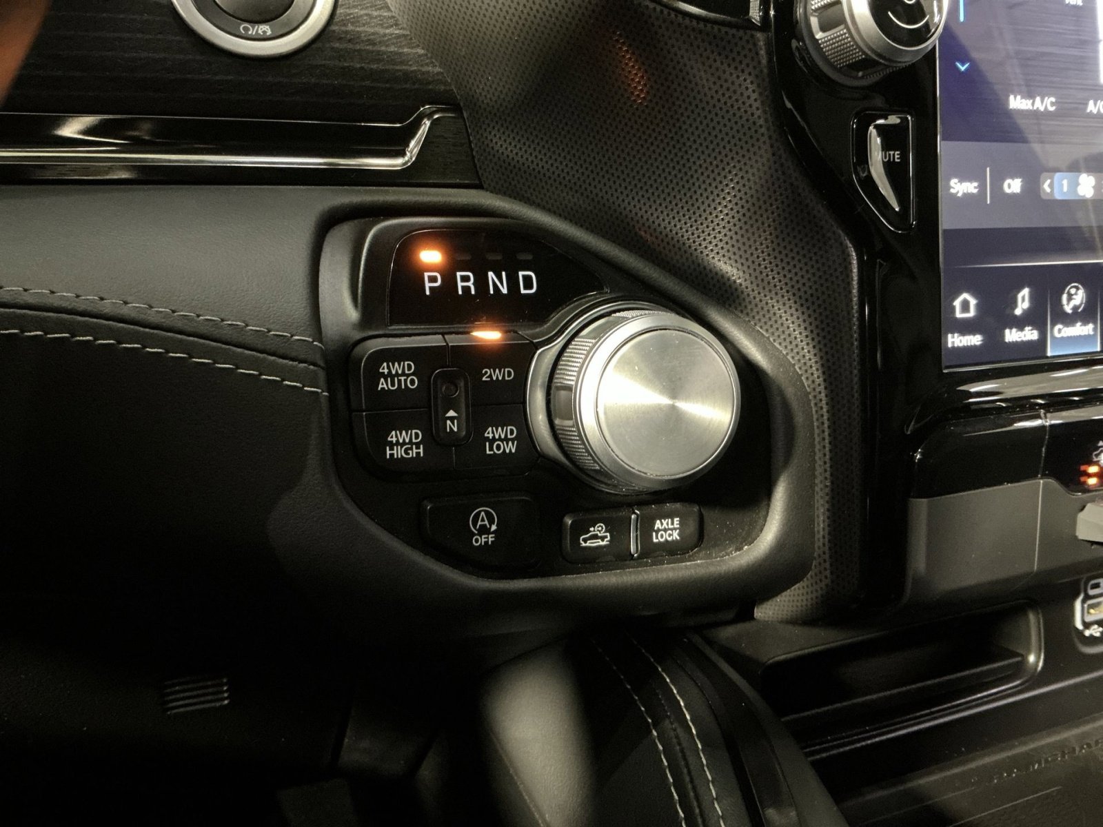 Used 2024 RAM 1500 Limited image 30