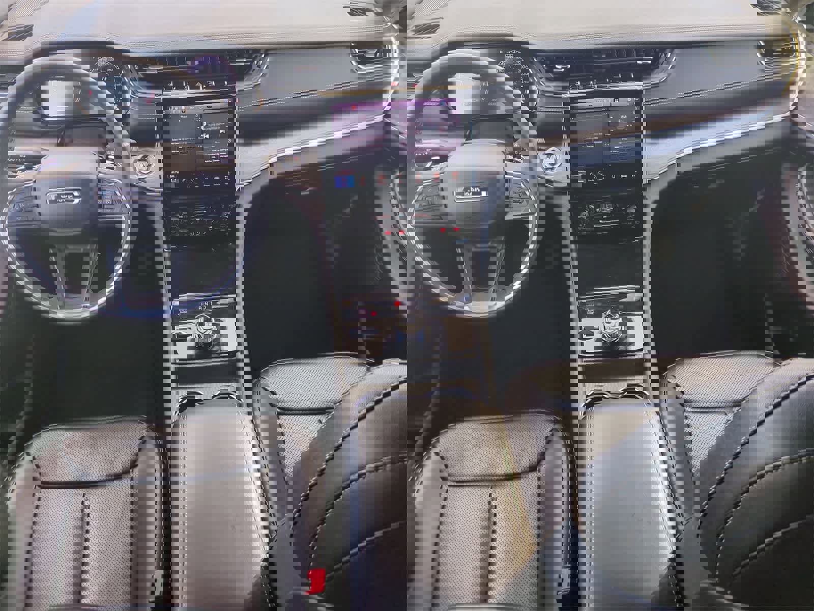 Used 2024 Jeep Grand Cherokee L Limited w/ Luxury Tech Group II image 16