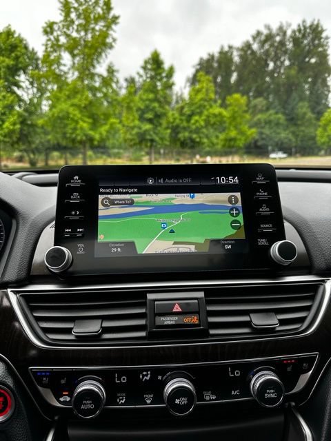 Used 2018 Honda Accord Touring image 30