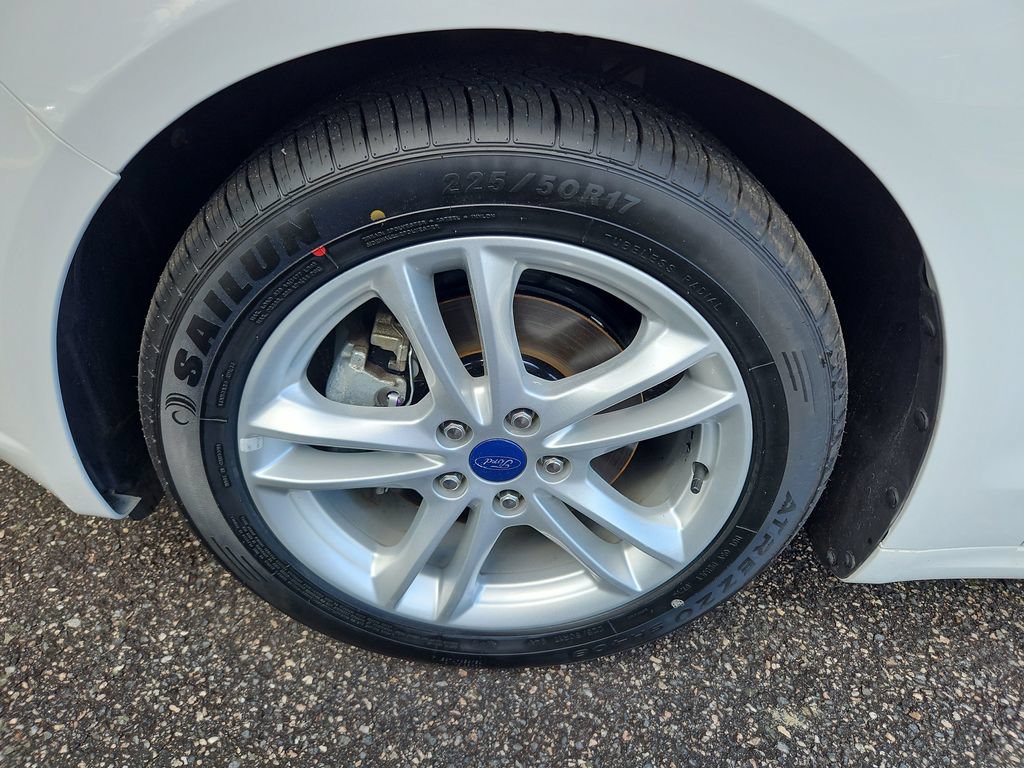 Used 2018 Ford Fusion S FWD image 29