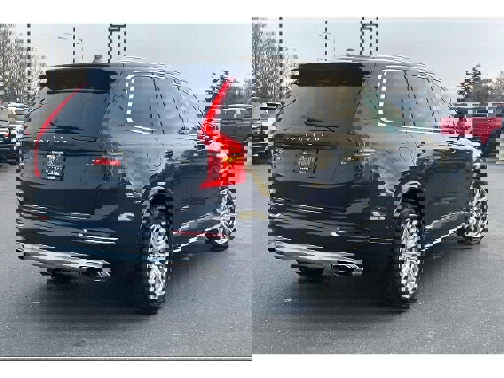 Used 2017 Volvo XC90 T6 Inscription w/ Vision Package image 15