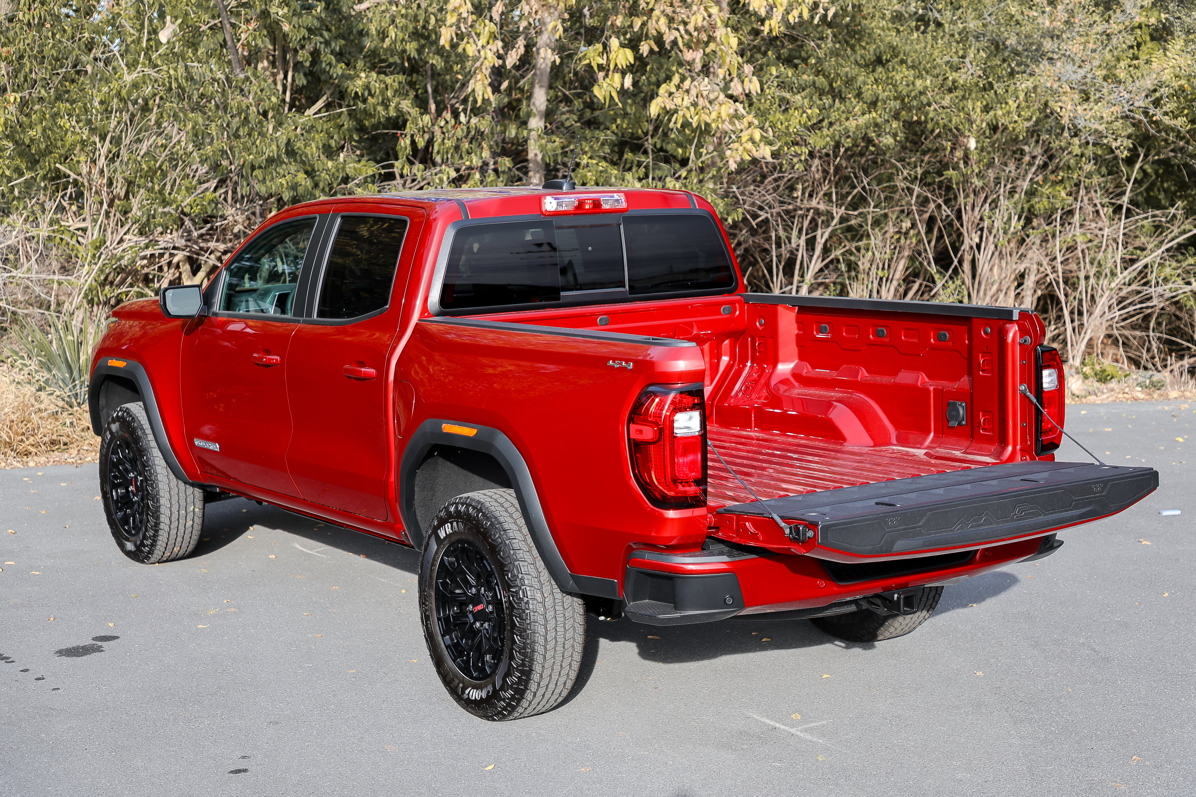 New 2026 GMC Canyon Elevation w/ Convenience Package image 7