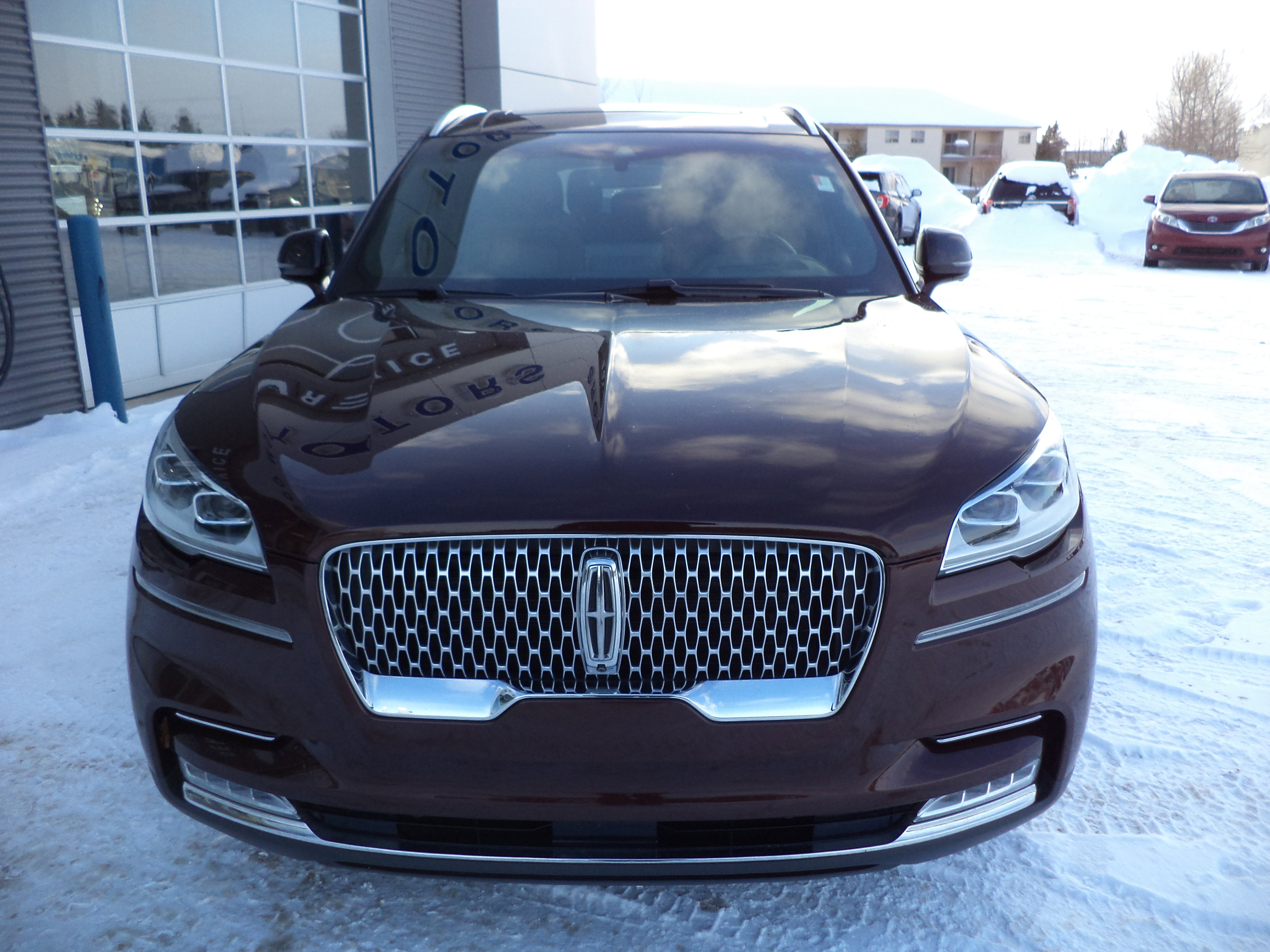 Used 2020 Lincoln Aviator Reserve w/ Equipment Group 201A image 10