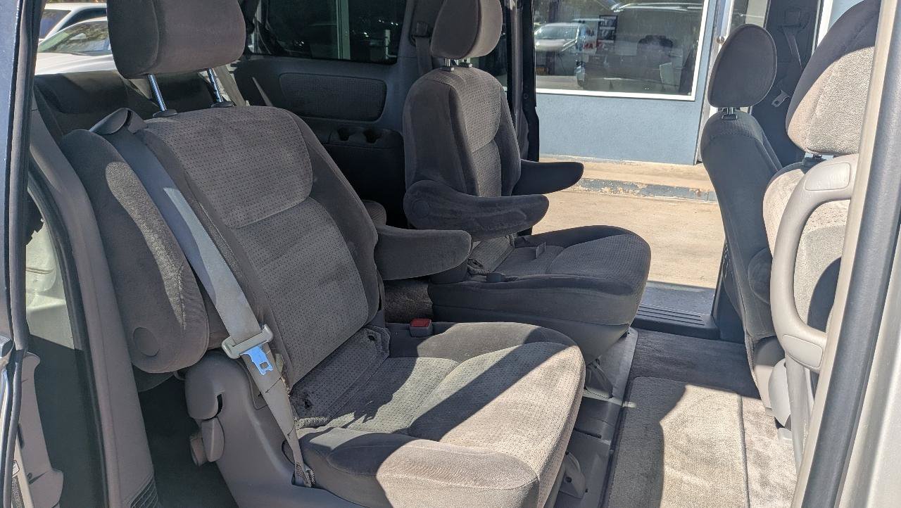 Used 2008 Toyota Sienna LE FWD image 14