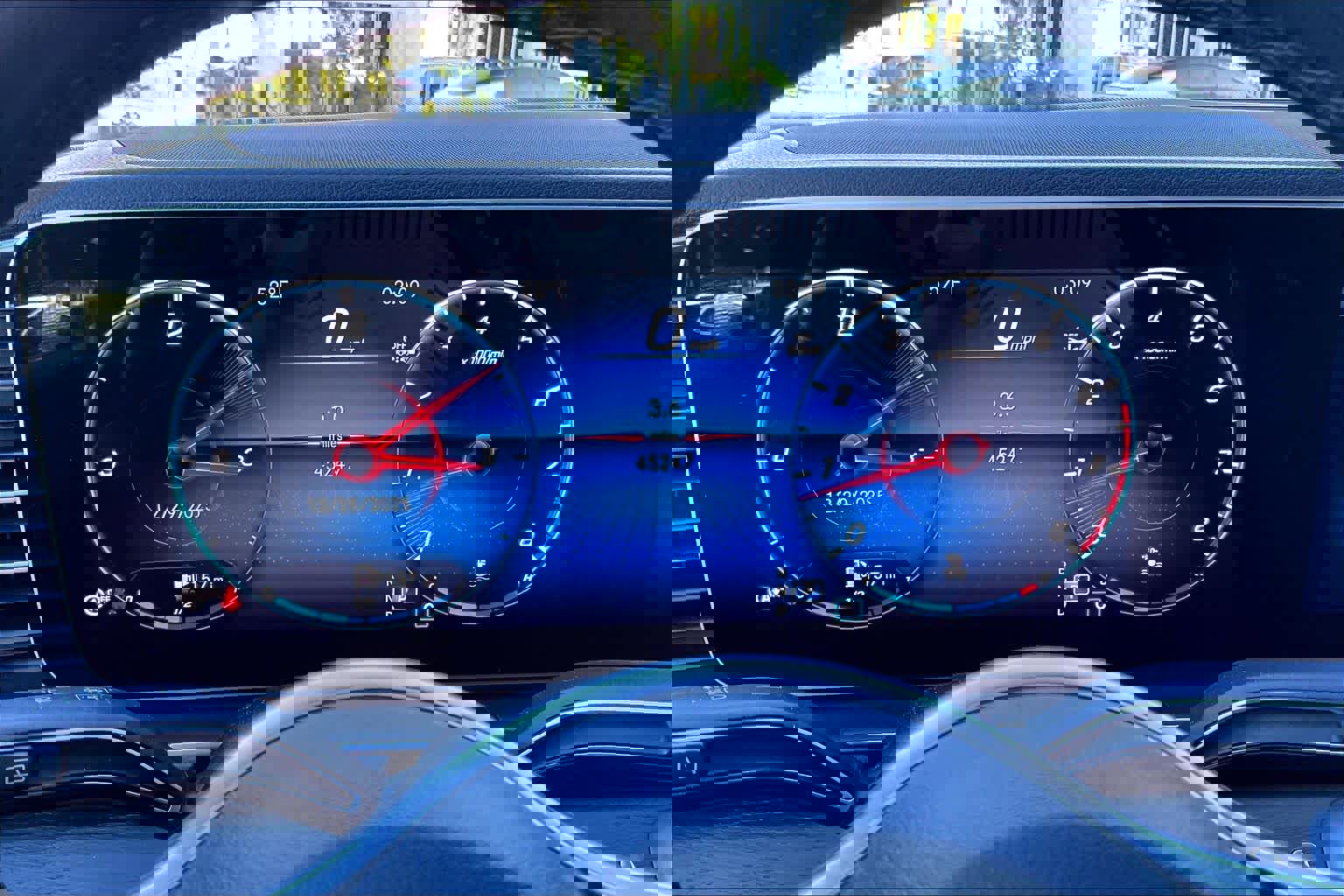 Used 2023 Mercedes-Benz GLE 350 4MATIC image 25