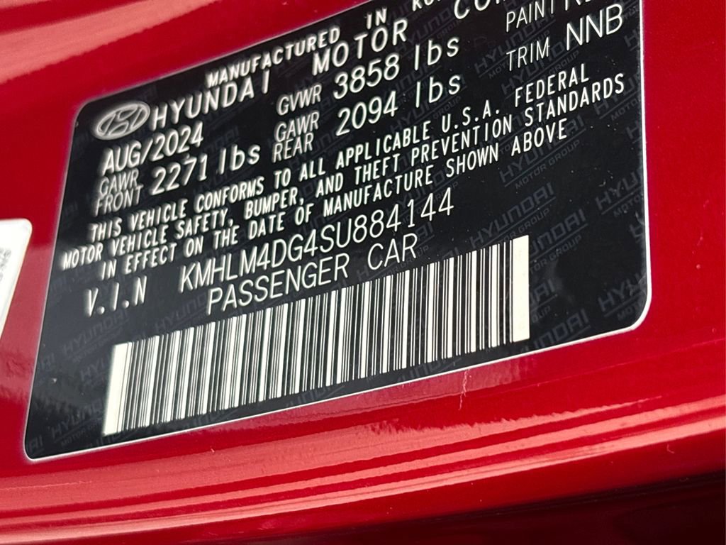 Used 2025 Hyundai Elantra Sport image 16